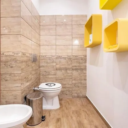 Blue Diamond * Budapest